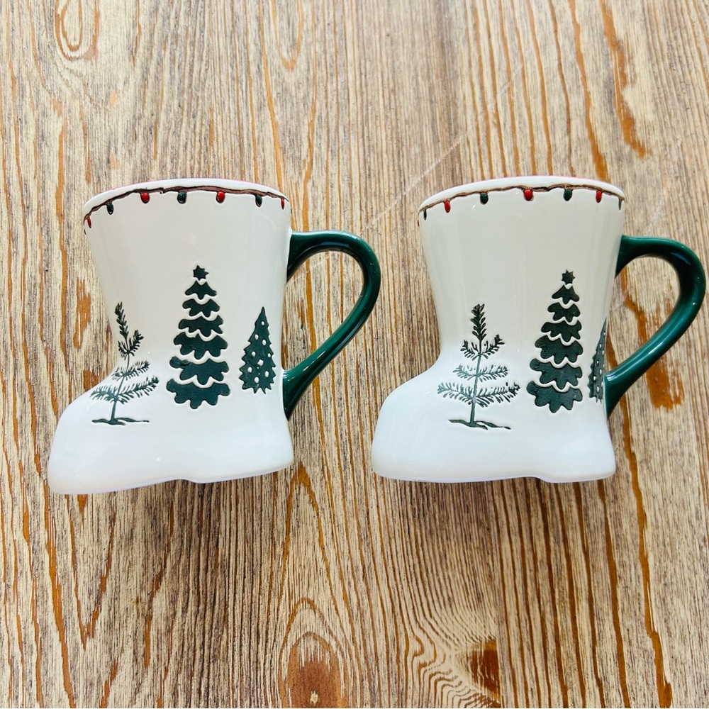 Festive Boot-Shaped Mugs with Green Tree Design